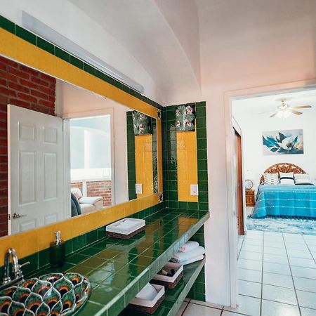 Boutique Hotel & Suites Hacienda Lord Twigg Puerto Vallarta Exterior photo