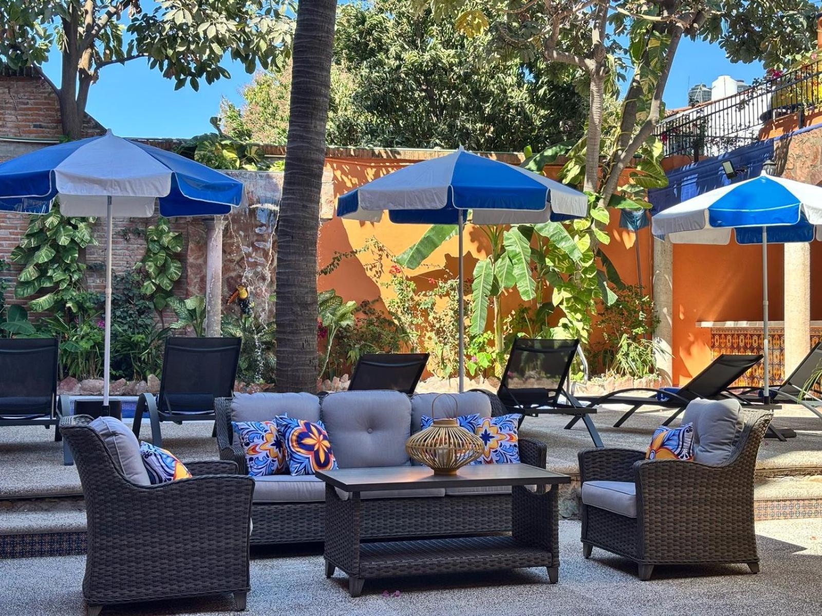 Boutique Hotel & Suites Hacienda Lord Twigg Puerto Vallarta Exterior photo