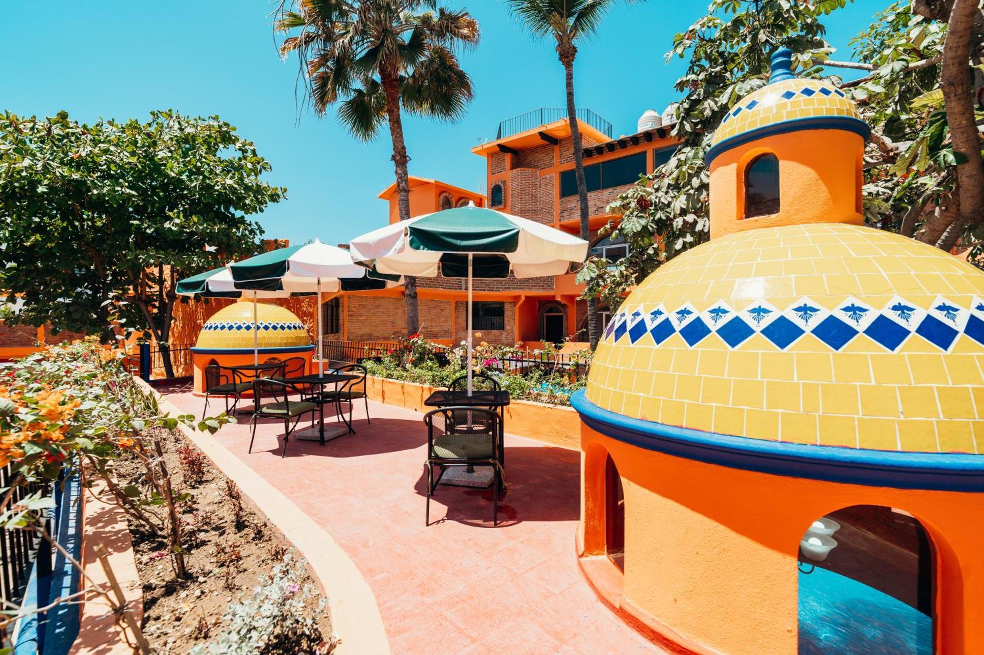 Boutique Hotel & Suites Hacienda Lord Twigg Puerto Vallarta Exterior photo