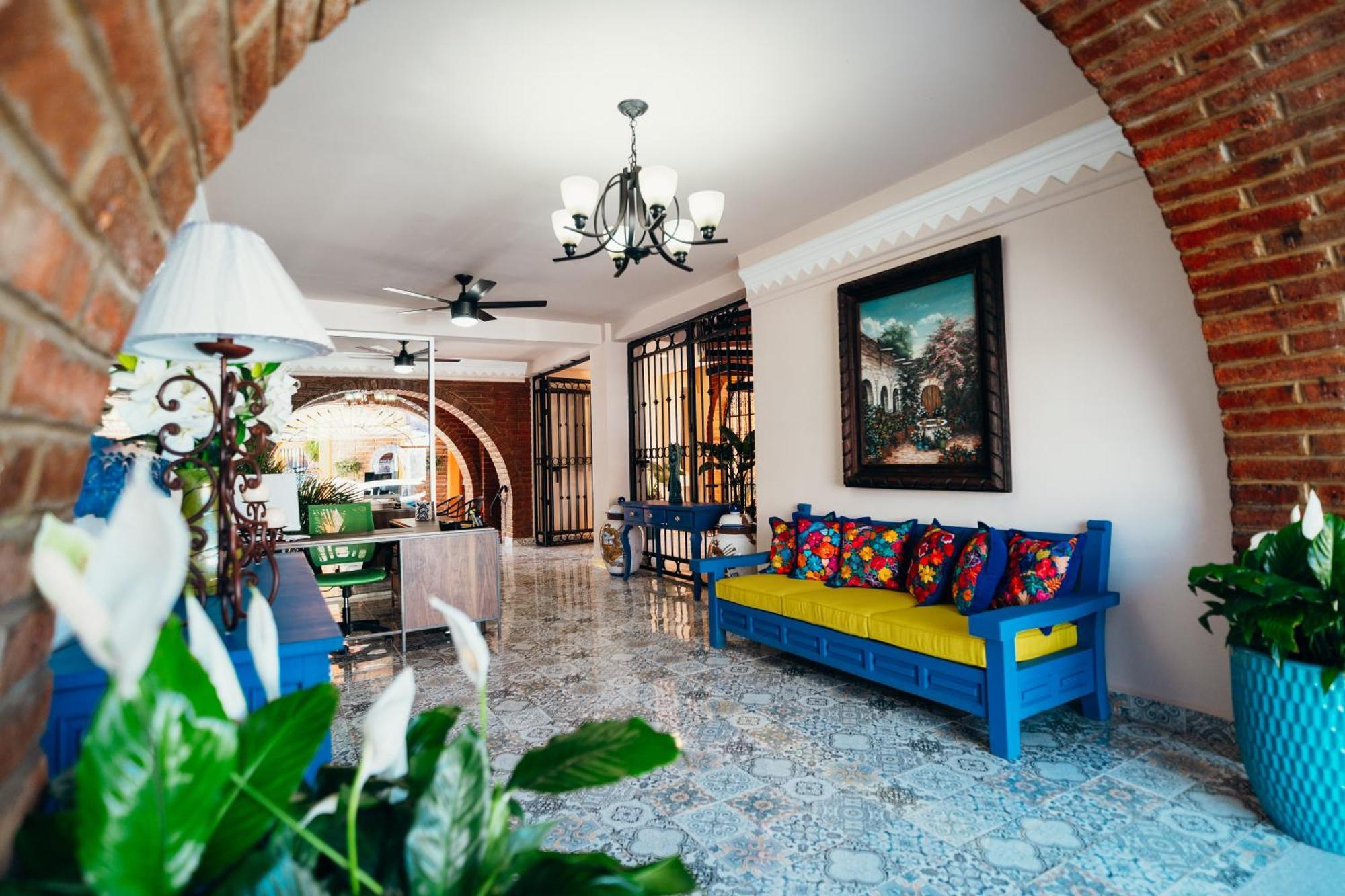 Boutique Hotel & Suites Hacienda Lord Twigg Puerto Vallarta Exterior photo