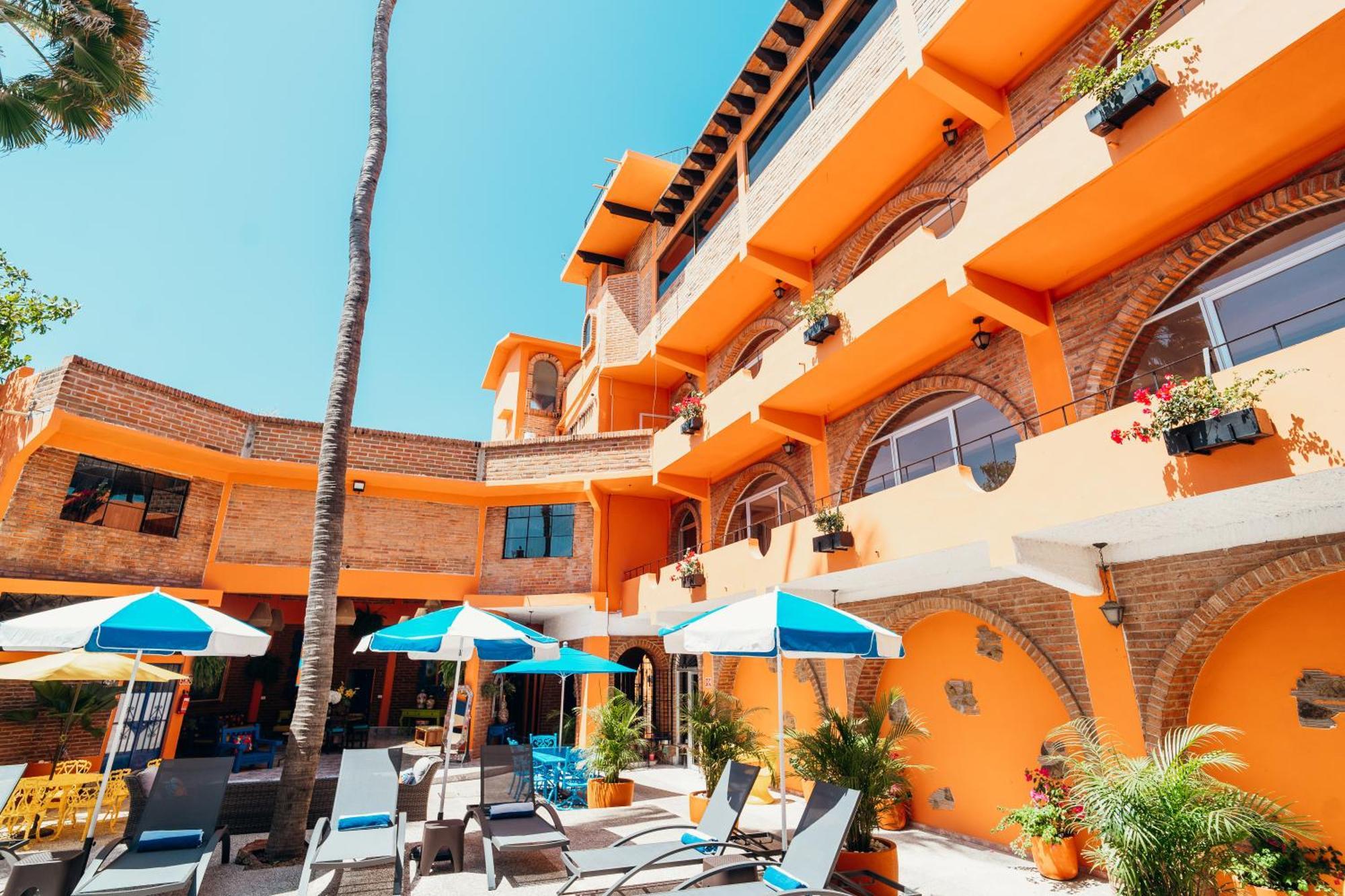 Boutique Hotel & Suites Hacienda Lord Twigg Puerto Vallarta Exterior photo
