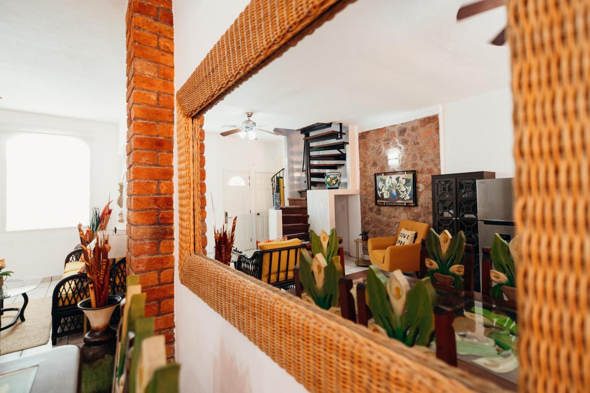Boutique Hotel & Suites Hacienda Lord Twigg Puerto Vallarta Exterior photo